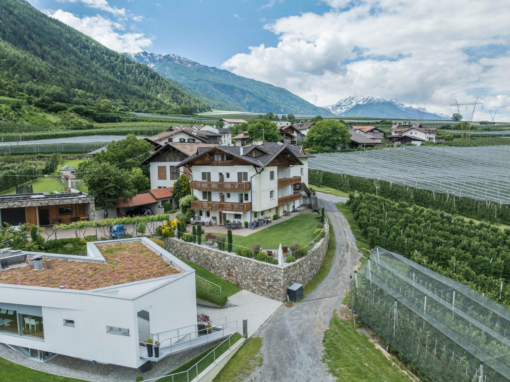 Niedermaierhof Villa Castelbello Luaran gambar